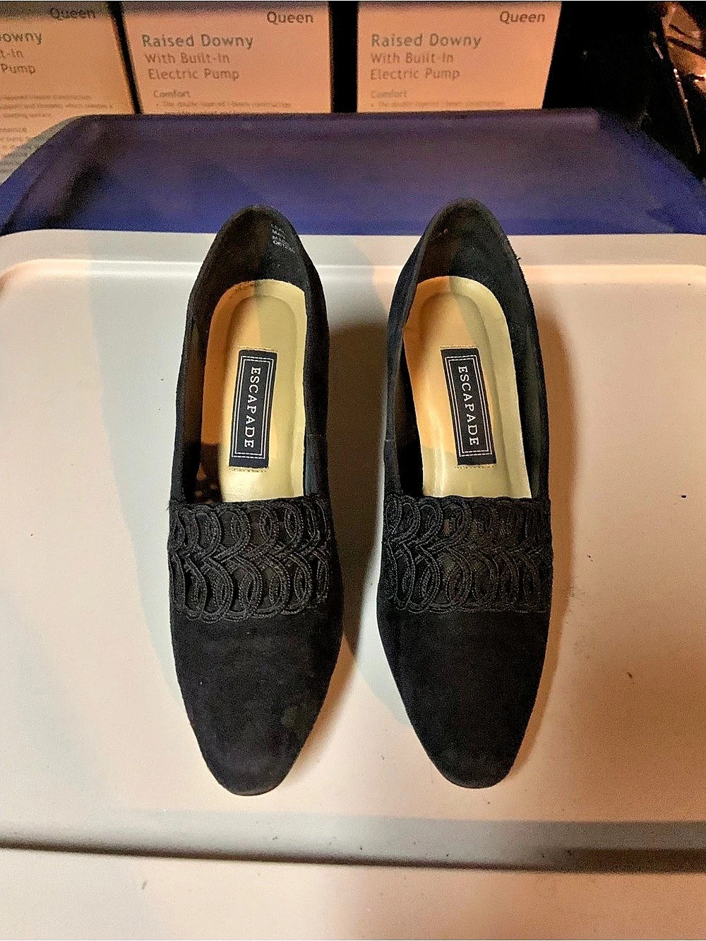 Jessica Simpson Black Embroidered Heels